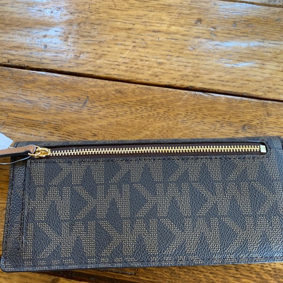 NWT Michael Kors signature jet set slim wallet - Picture 3 of 7